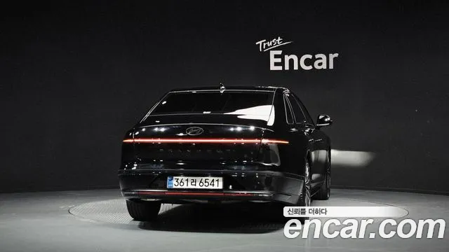 Hyundai Grandeur GN7 — Фото автомобиля 4
