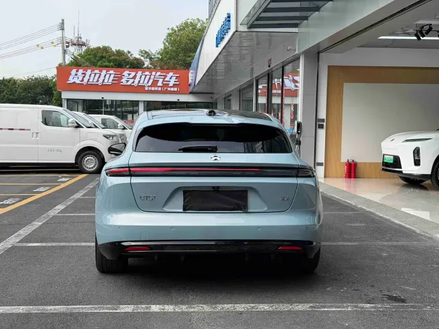 Nio ET5 Touring — Фото автомобиля 9