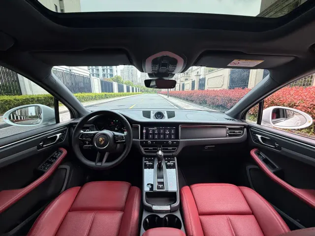 Porsche Macan — Фото автомобиля 14