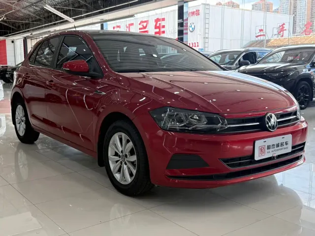 Volkswagen Polo — Фото автомобиля 2