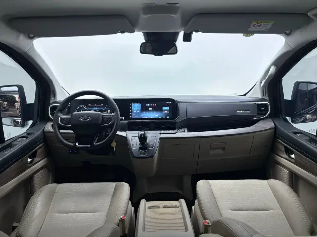 Ford Tourneo — Фото автомобиля 12
