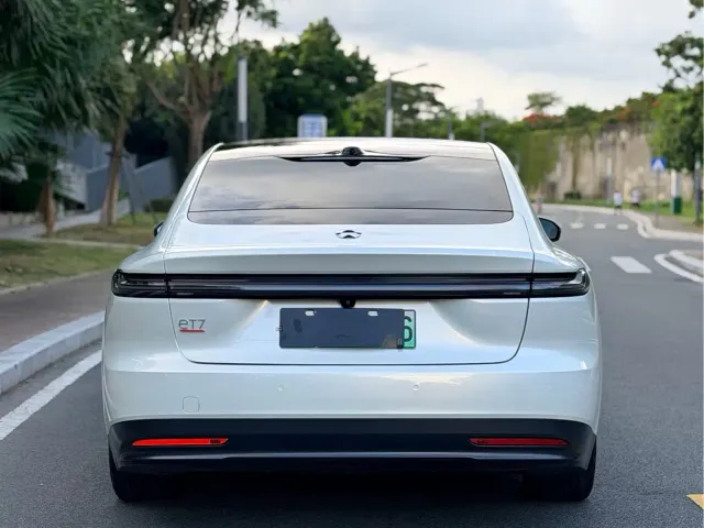 Nio ET7 — Фото автомобиля 14