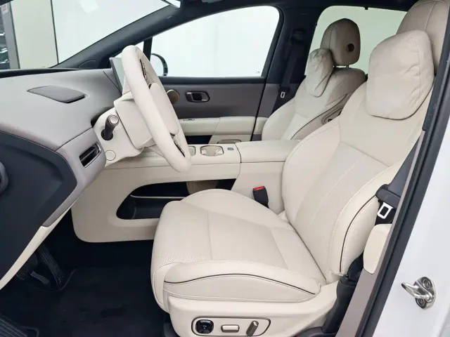 Li Auto i6 — Фото автомобиля 5