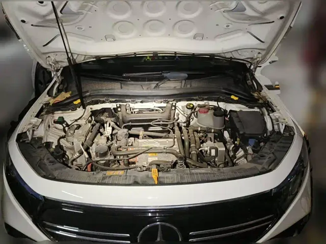 Mercedes-Benz EQA — Фото автомобиля 9