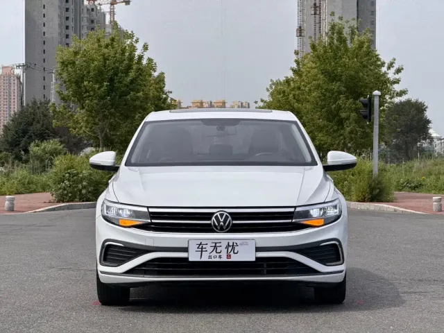 Volkswagen Bora — Фото автомобиля 2