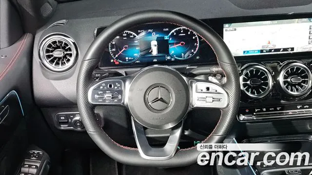 Mercedes-Benz GLB-Class — Фото автомобиля 13