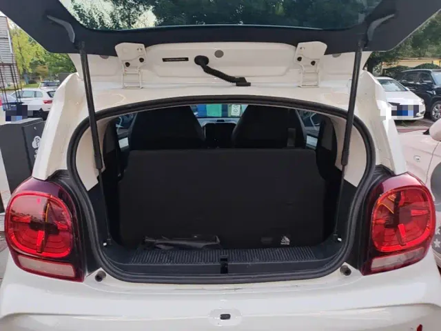 Roewe Clever — Фото автомобиля 18