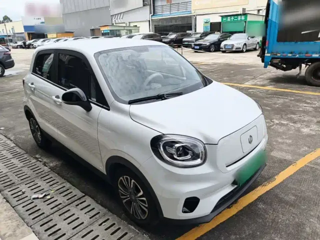 Leapmotor T03 — Фото автомобиля 3