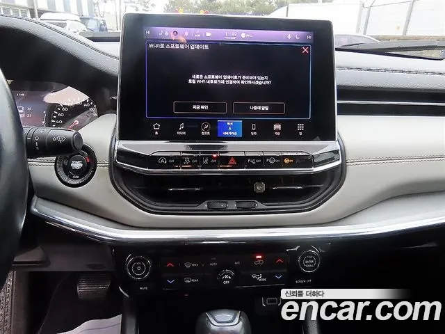 Jeep Compass 2nd Gen — Фото автомобиля 12