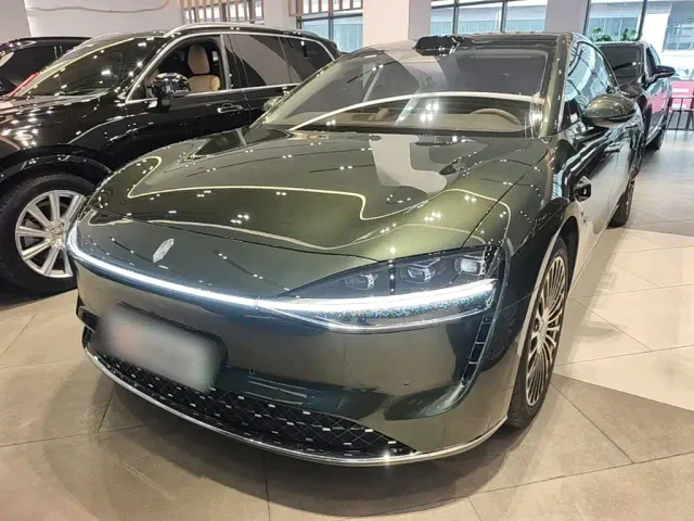 Stelato S9T — Фото автомобиля 2