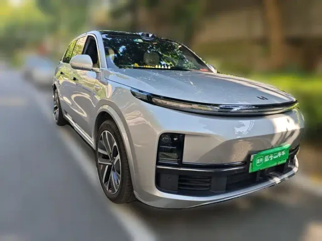 Li Auto L9 — Фото автомобиля 3