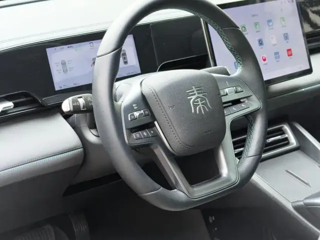 BYD Qin L — Фото автомобиля 15