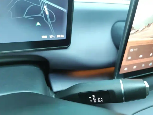 Leapmotor C10 — Фото автомобиля 13