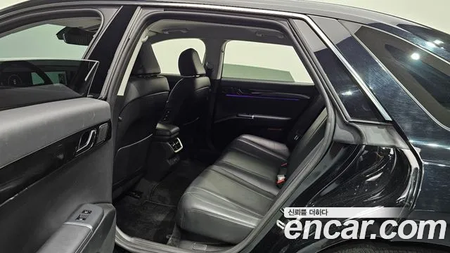 Hyundai Grandeur Grandeur (GN7) 2.5 Бензин 2WD — Фото автомобиля 10