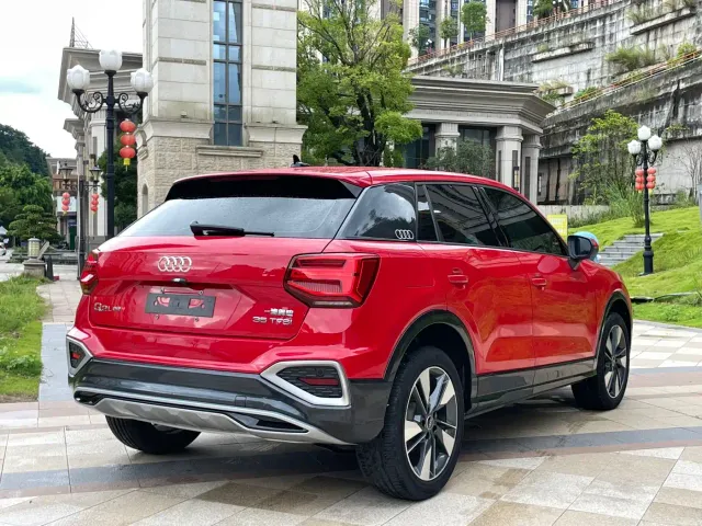 Audi Q2L — Фото автомобиля 9