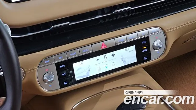 Genesis G90 Бензин 3.5 турбо AWD — Фото автомобиля 18