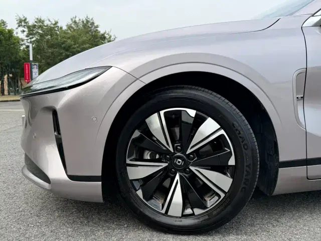 Changan Qiyuan A07 — Фото автомобиля 17