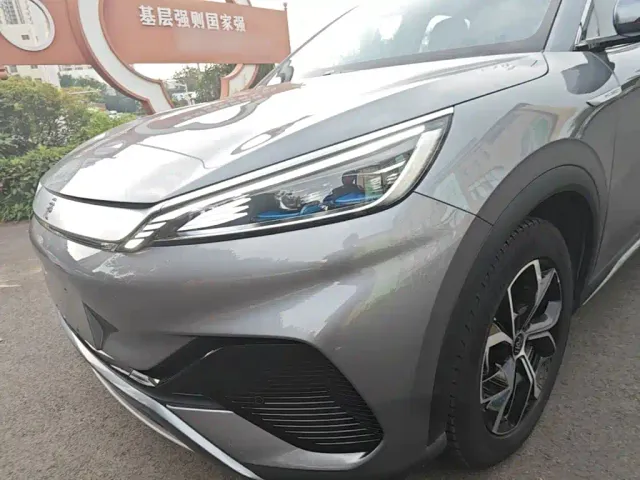BYD Yuan PLUS — Фото автомобиля 23