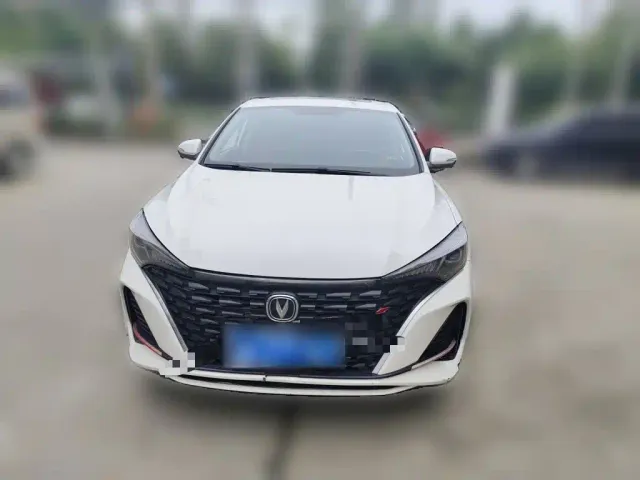 Changan Eado — Фото автомобиля 22