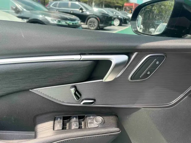 Buick LaCrosse — Фото автомобиля 8