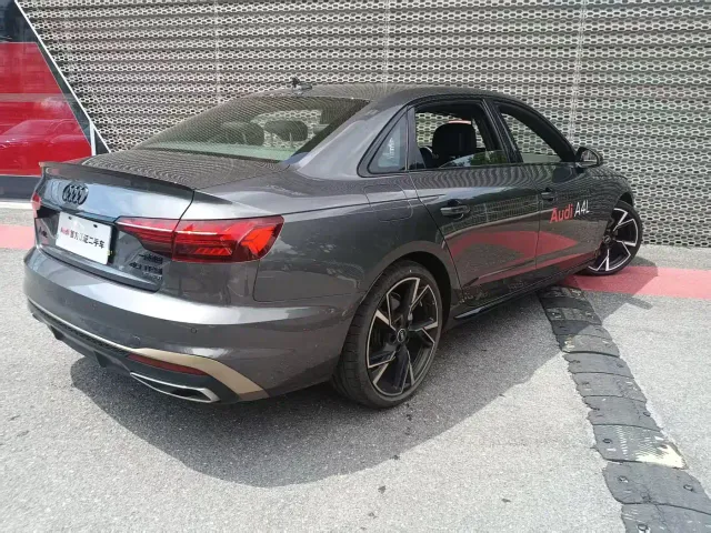 Audi A4L — Фото автомобиля 18