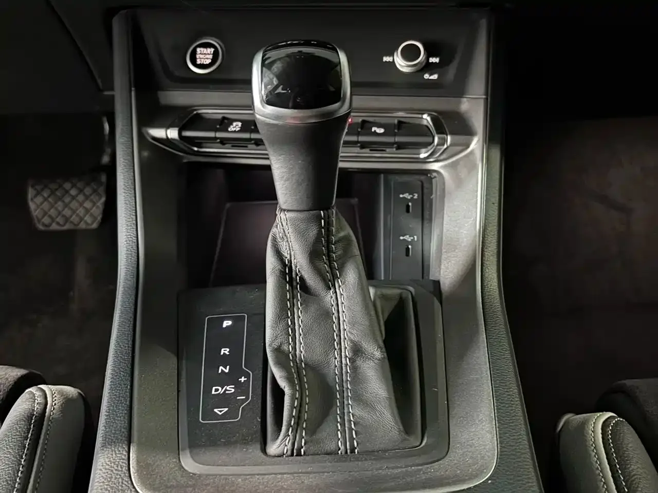 Audi Audi Q3 2022 35 TFSI Fashion Dynamic — Фото автомобиля 16