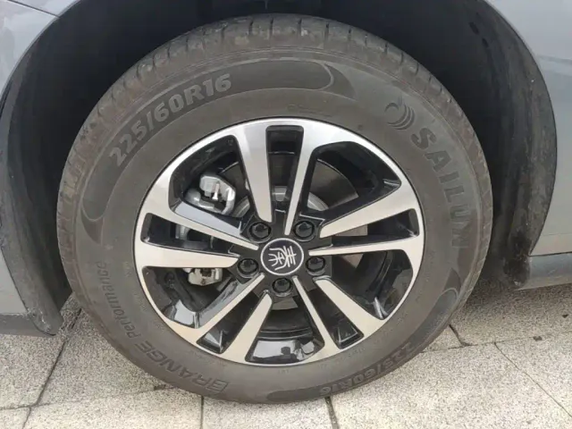 BYD Qin PLUS — Фото автомобиля 22