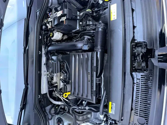 Volkswagen Golf — Фото автомобиля 20