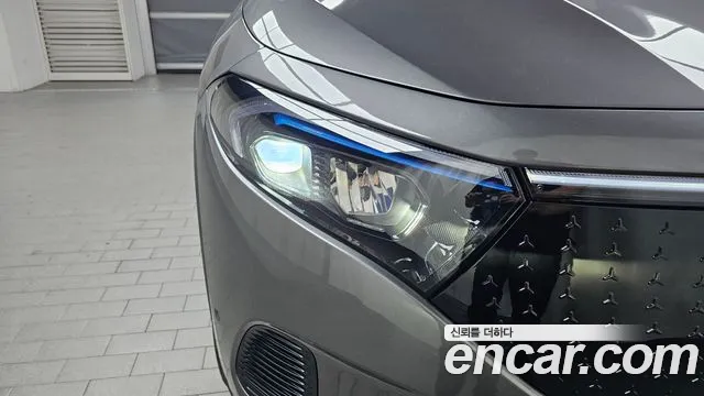 Mercedes-Benz EQA — Фото автомобиля 22