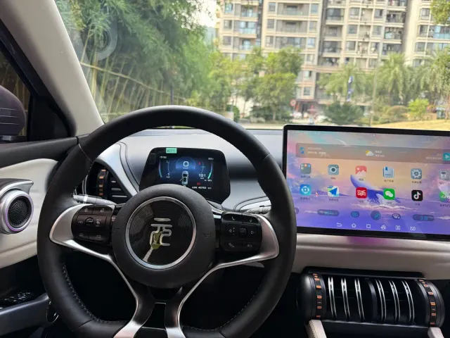 BYD Yuan PLUS — Фото автомобиля 6