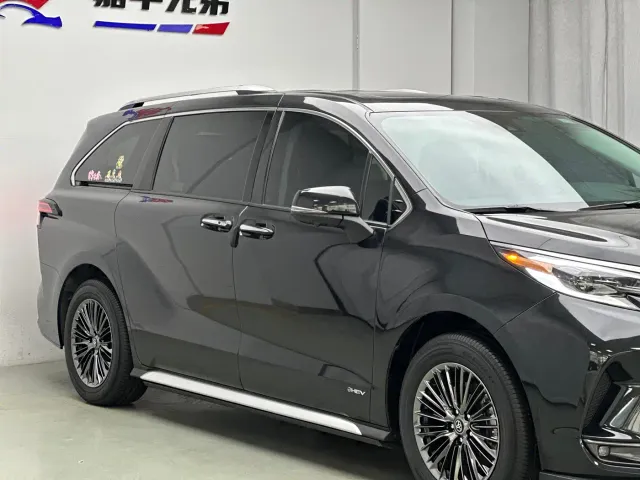 Toyota Granvia — Фото автомобиля 7