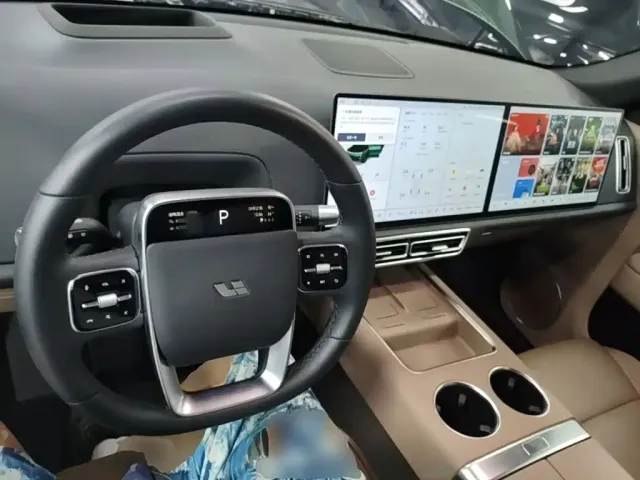 Li Auto L9 — Фото автомобиля 9