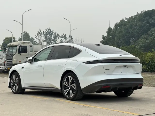 Nio ET5 — Фото автомобиля 2