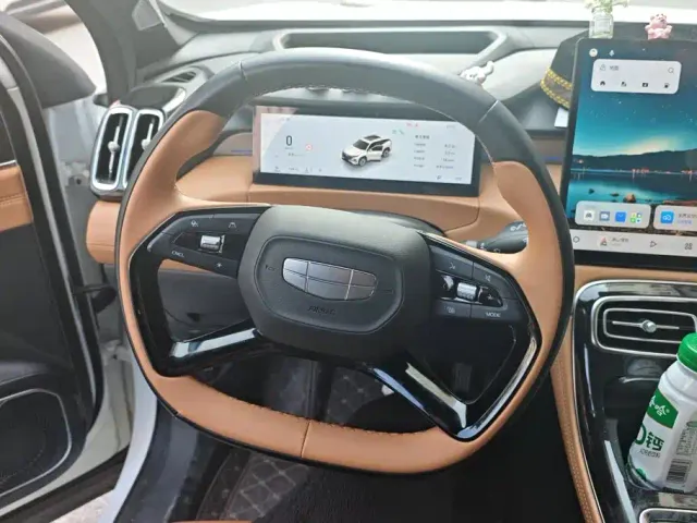 Geely Boyue L — Фото автомобиля 15