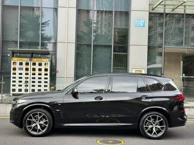BMW X5 — Фото автомобиля 3