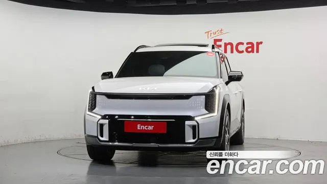 Kia EV9 — Фото автомобиля 3