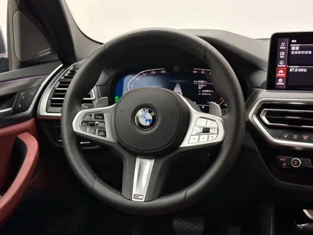 BMW X3 — Фото автомобиля 12