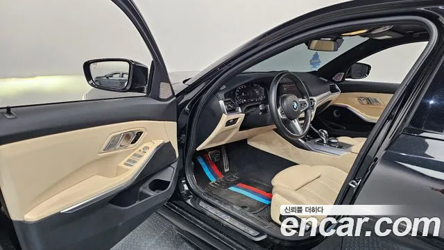 BMW 3 Series G20 — Фото автомобиля 10