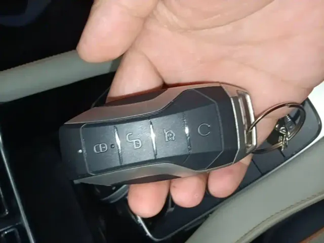 BYD Song PLUS — Фото автомобиля 8