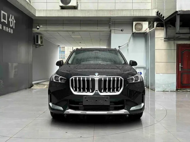 BMW X1 — Фото автомобиля 3