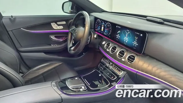 Mercedes-Benz E-Class — Фото автомобиля 13