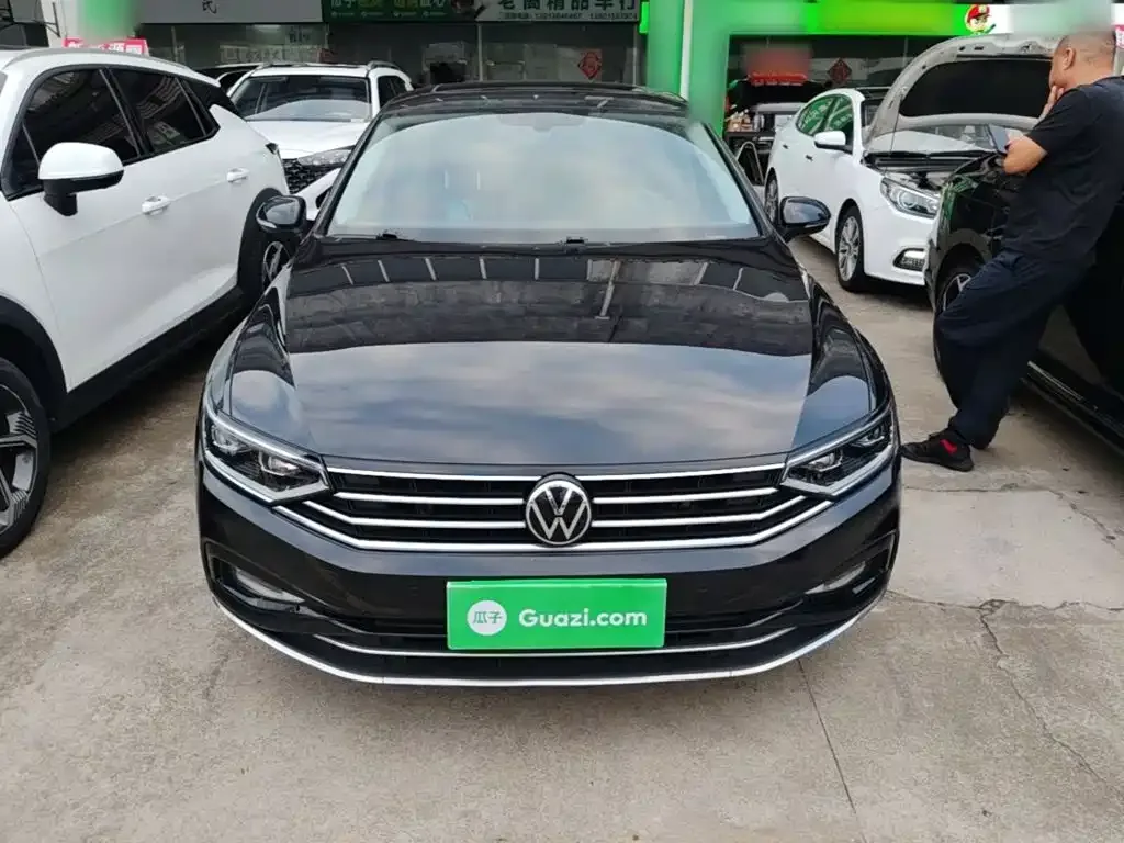 Volkswagen Magotan 2020 330TSI DSG Leading — Фото автомобиля 2
