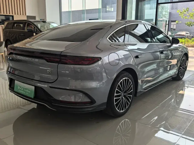 BYD Han — Фото автомобиля 8