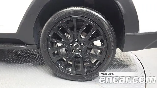 KGM Torres — Фото автомобиля 5