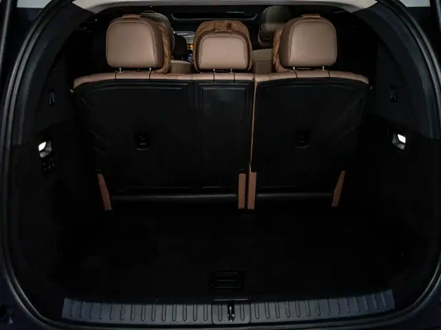 Li Auto MEGA — Фото автомобиля 2