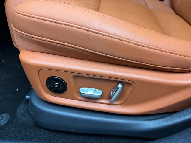 Li Auto L6 — Фото автомобиля 12