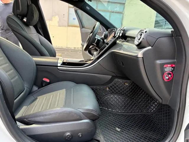 Mercedes-Benz C-Class — Фото автомобиля 10