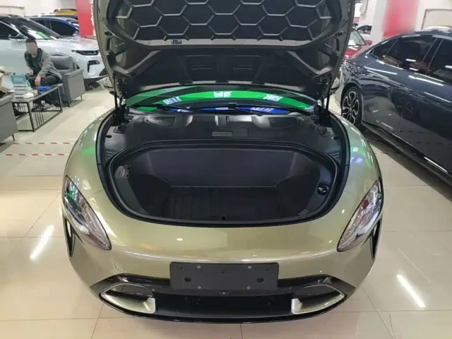 Xiaomi SU7 — Фото автомобиля 19