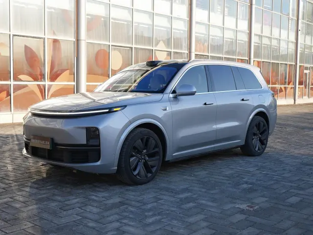 Фотография автомобиля — Li Auto L9