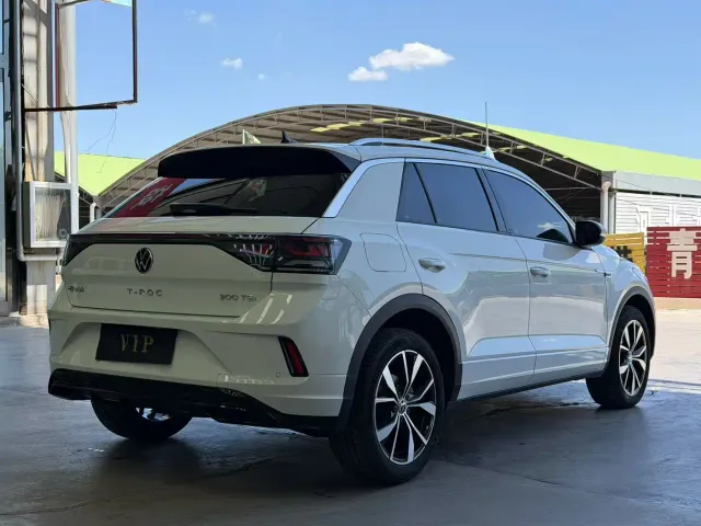 Volkswagen T-Roc — Фото автомобиля 6